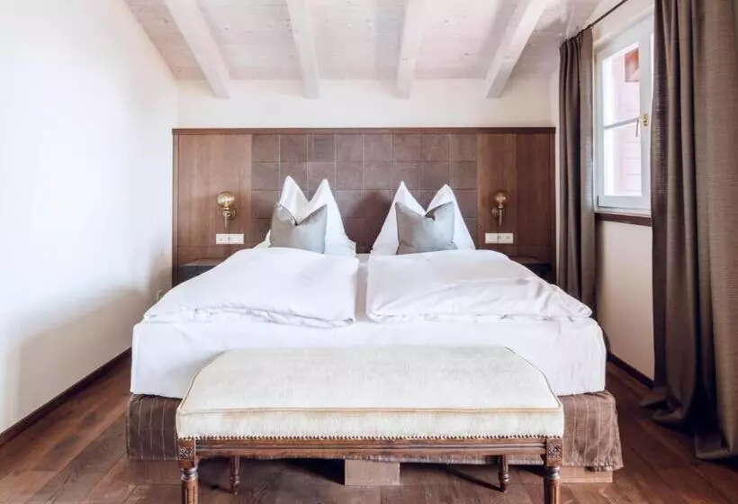 Relais & Chateaux Hotel Castel Fragsburg