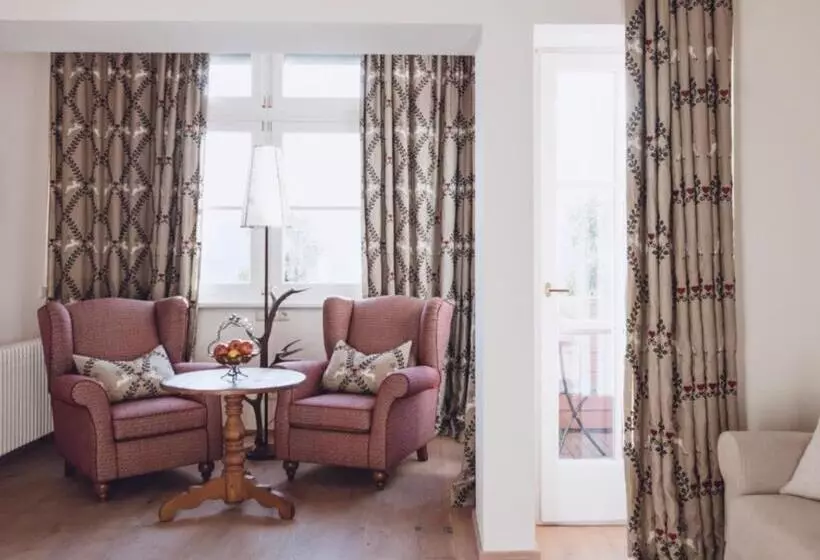 Relais & Chateaux Hotel Castel Fragsburg