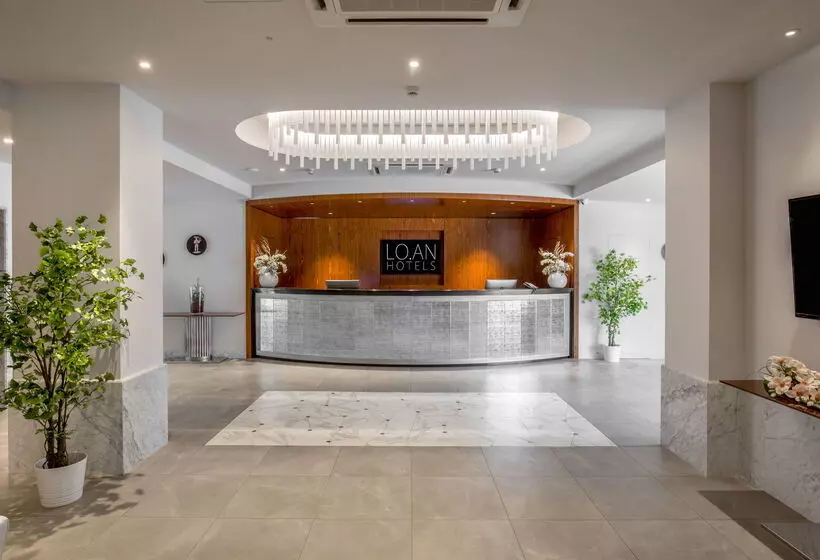 בית מלון כפרי American Palace Eur