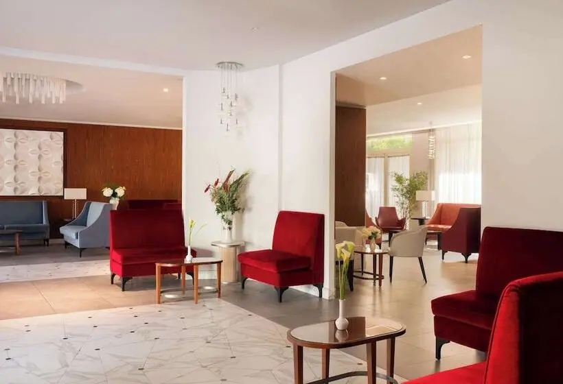 Hotelli American Palace Eur