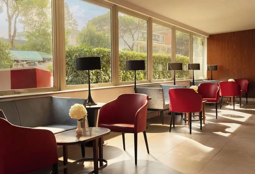 Hotelli American Palace Eur