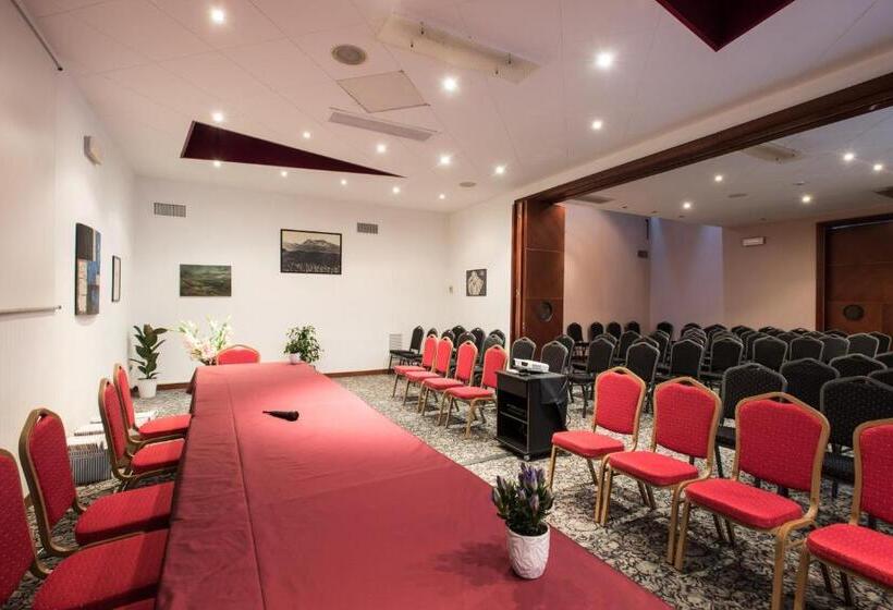 בית מלון כפרי Centrale