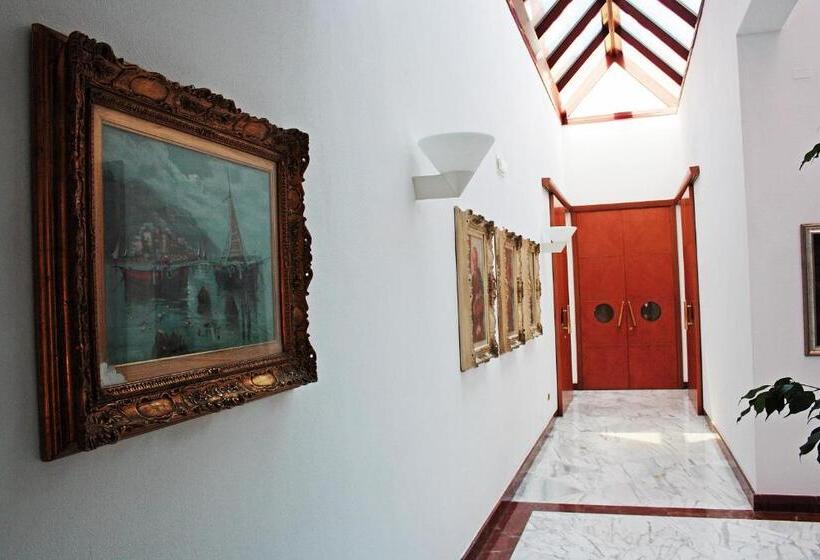 בית מלון כפרי Centrale