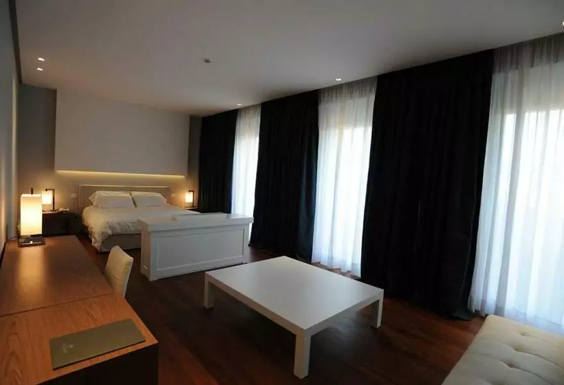 בית מלון כפרי Cristina Park