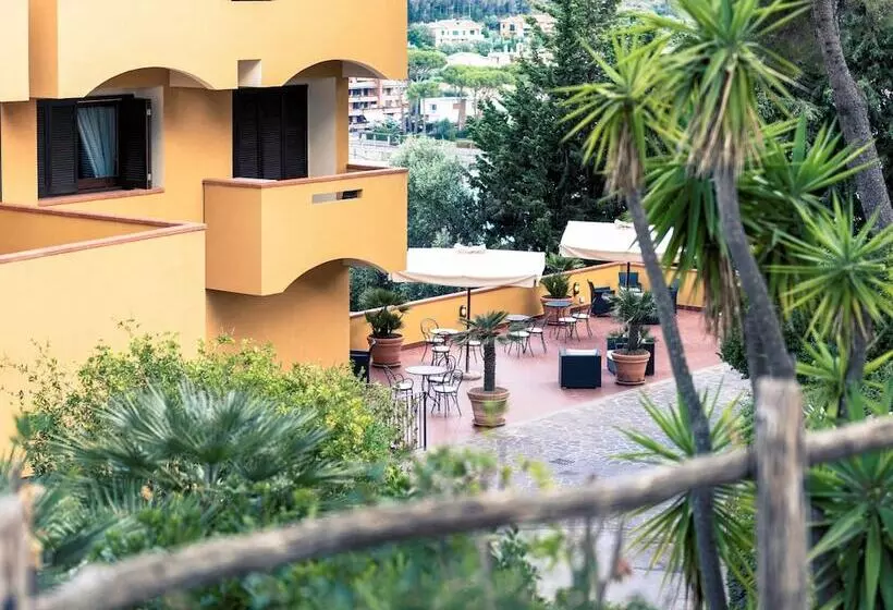 Отель Albergo Filippo Ii