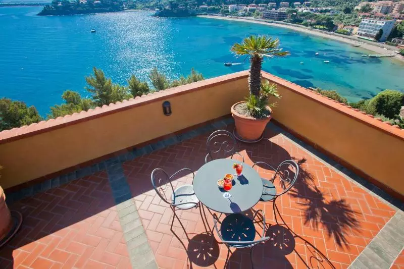 Отель Albergo Filippo Ii