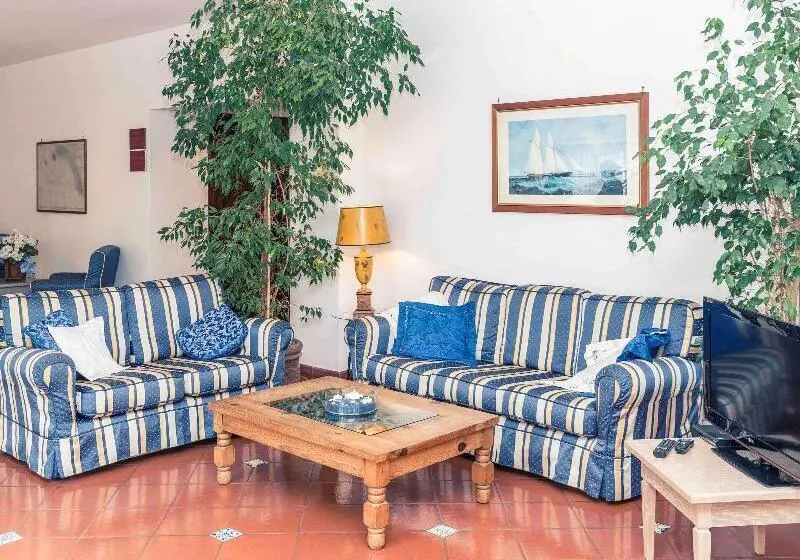 Отель Albergo Filippo Ii