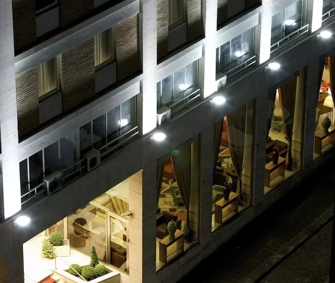 Renaissance Naples Hotel Mediterraneo