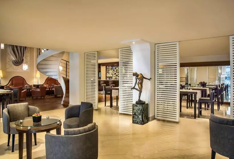 Renaissance Naples Hotel Mediterraneo