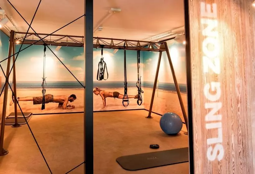 Renaissance Naples Hotel Mediterraneo