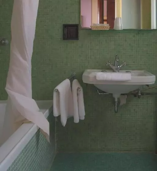 هتل Royal Victoria