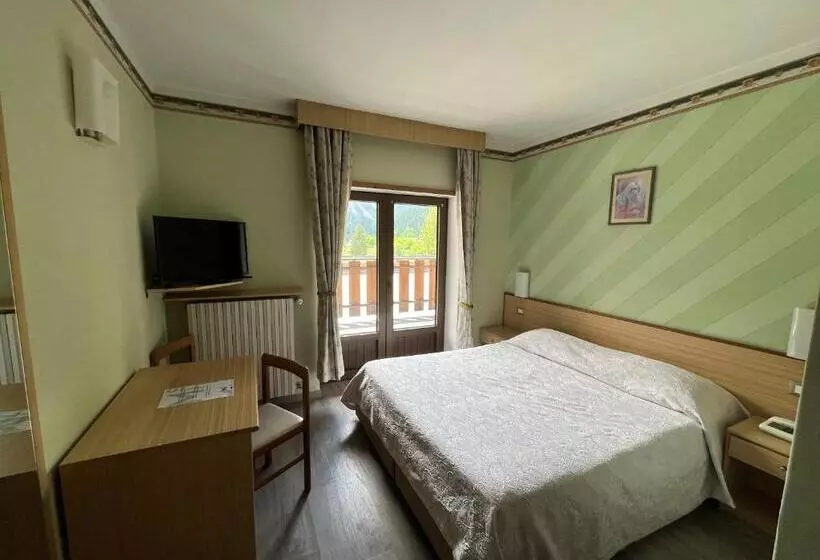 ホテル Monaco Sport