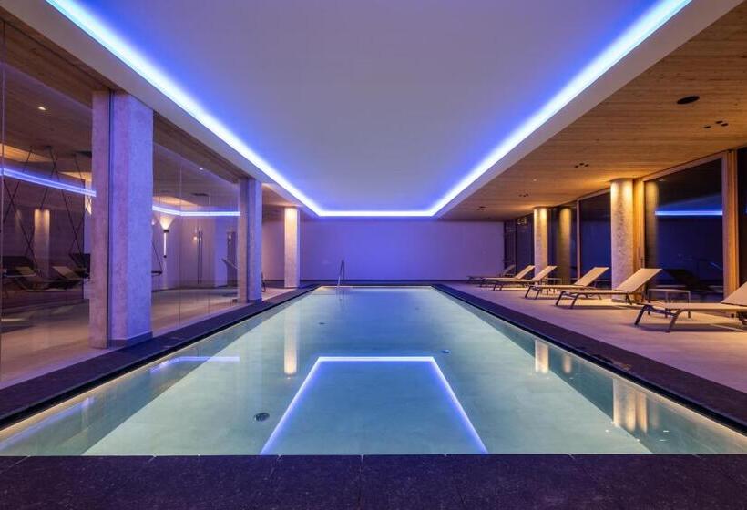 בית מלון כפרי Monaco Sport