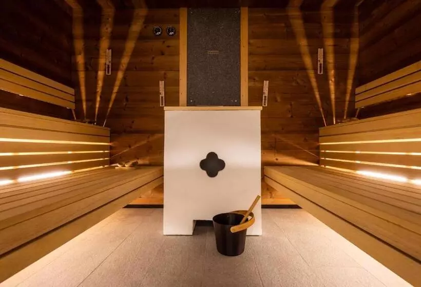 ホテル Monaco Sport