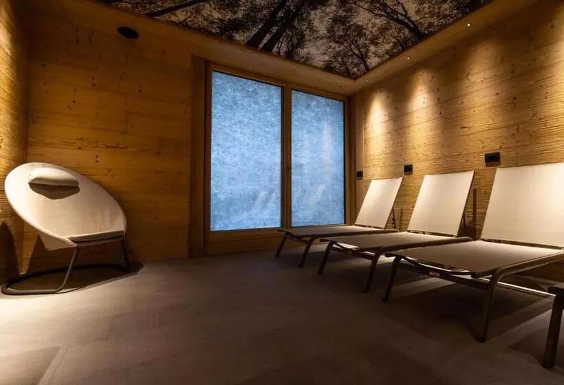 ホテル Monaco Sport