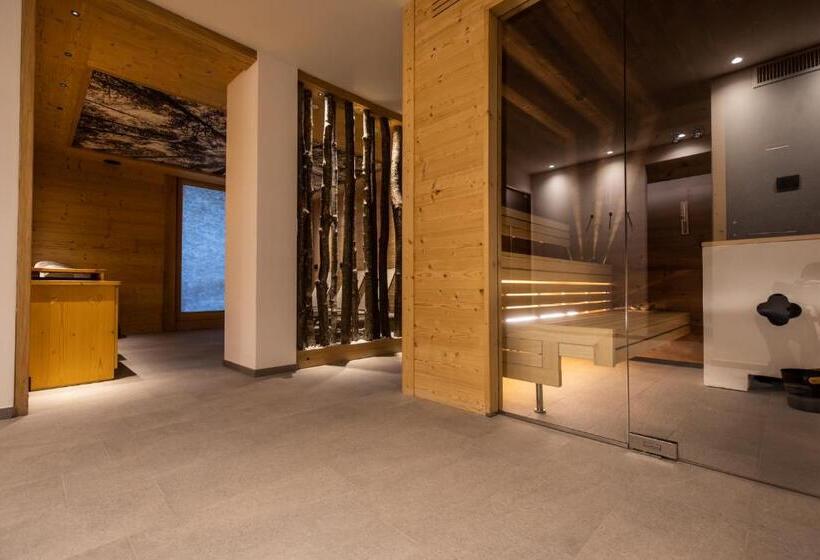 בית מלון כפרי Monaco Sport