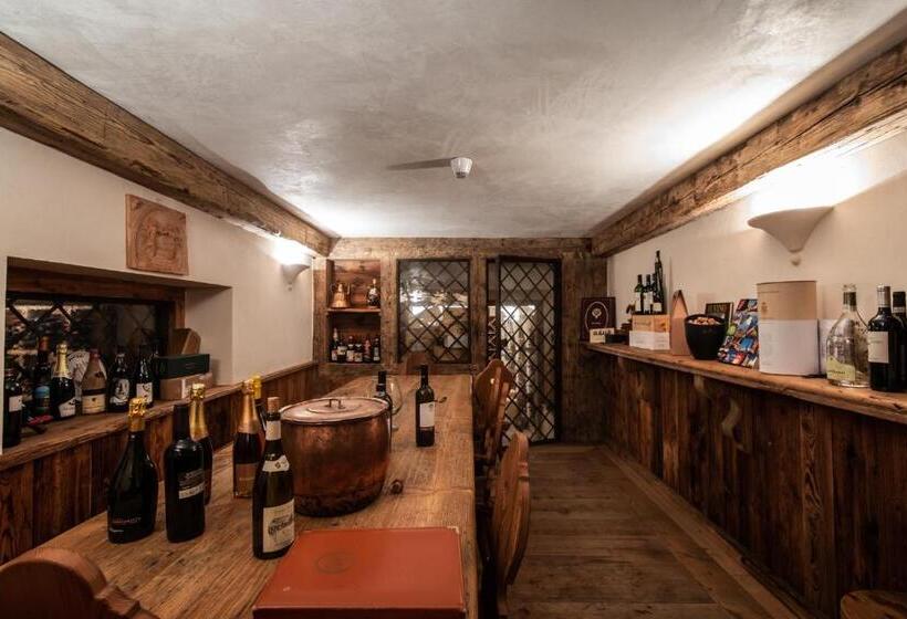 בית מלון כפרי Monaco Sport