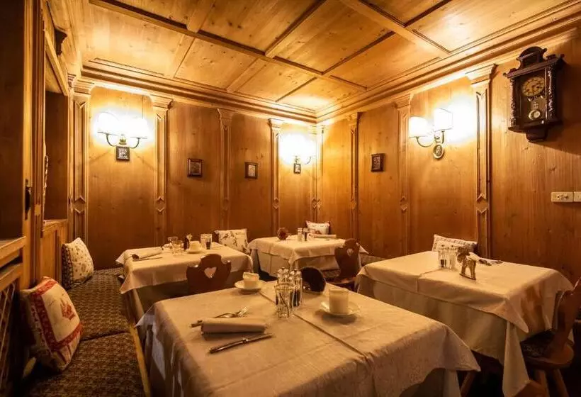 ホテル Monaco Sport