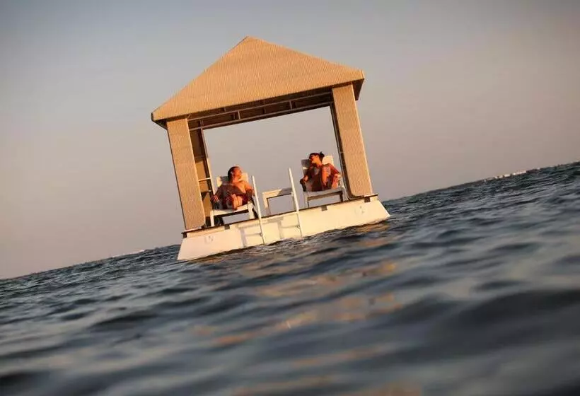 בית מלון כפרי Puri Santrian