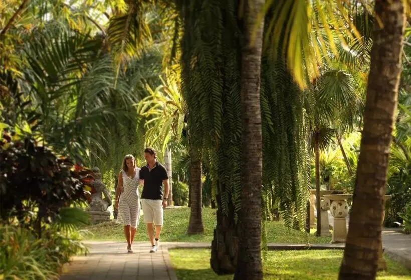 בית מלון כפרי Puri Santrian