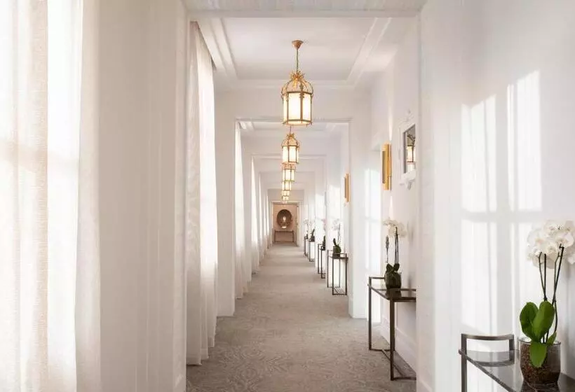 فندق San Domenico Palace, Taormina, A Four Seasons