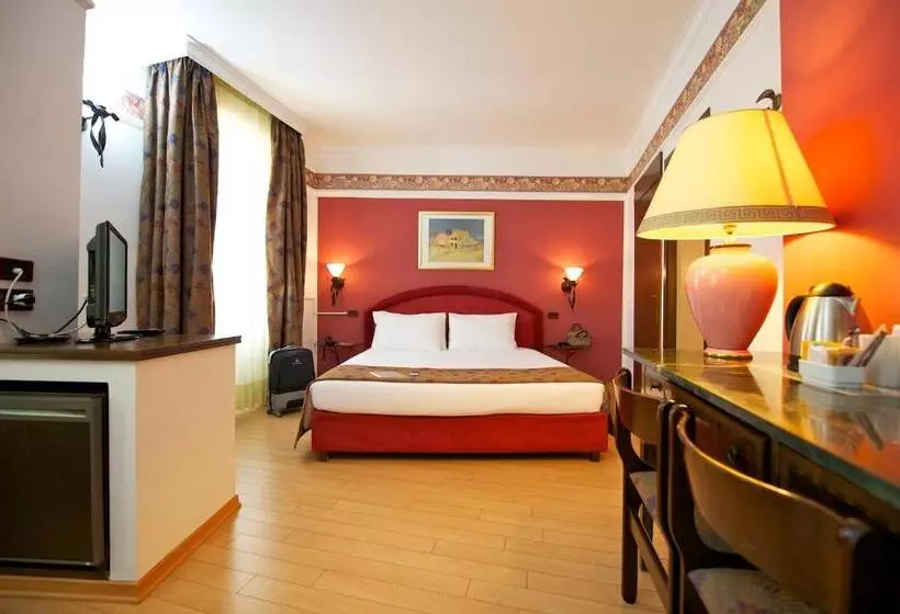 هتل Royal Torino Centro Congressi