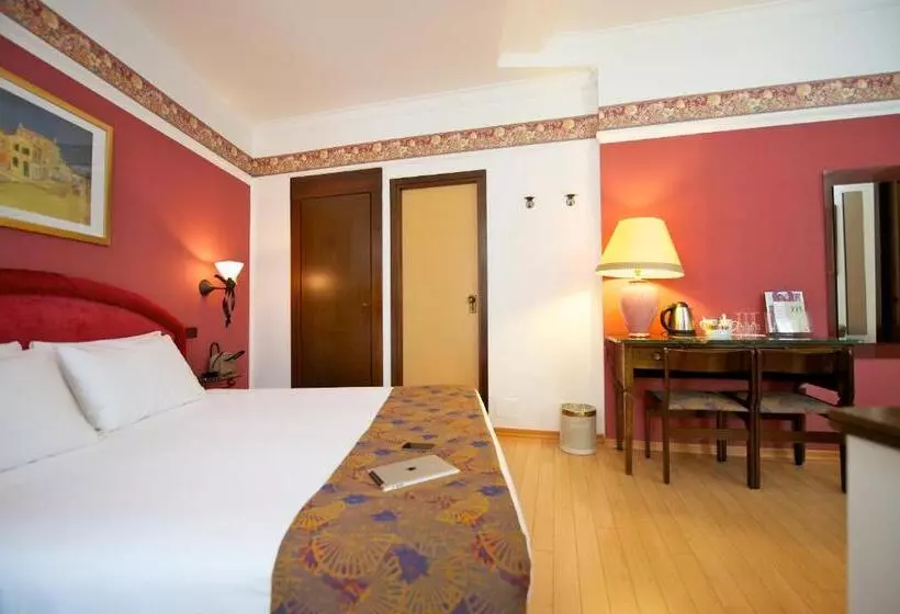 هتل Royal Torino Centro Congressi