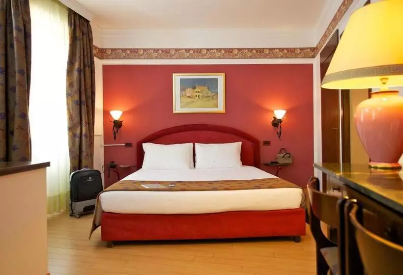 هتل Royal Torino Centro Congressi