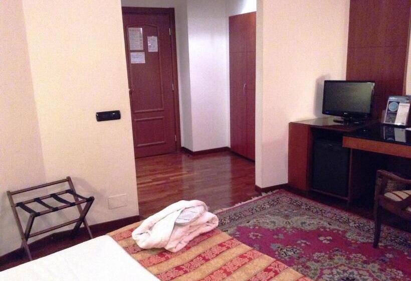 هتل Royal Torino Centro Congressi