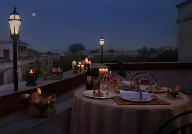 בית מלון כפרי Ambassador, New Delhi   Ihcl Seleqtions