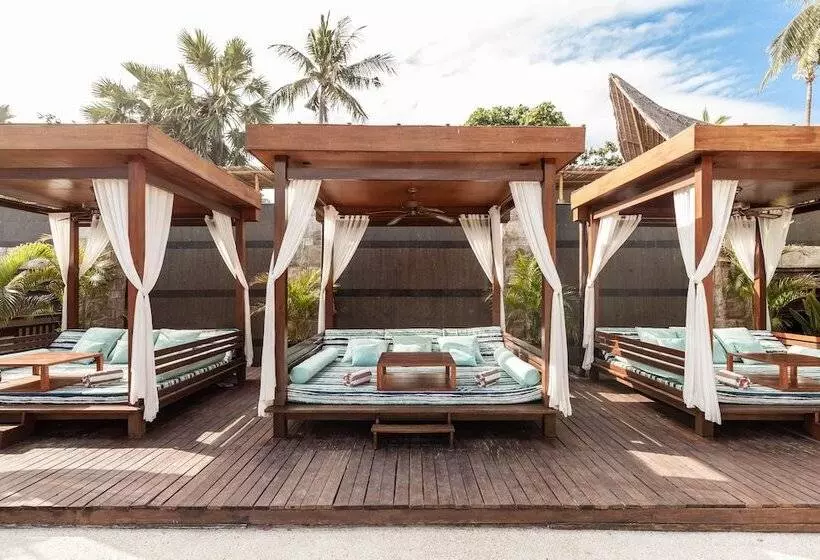 בית מלון כפרי Bali Mandira Beach Resort & Spa