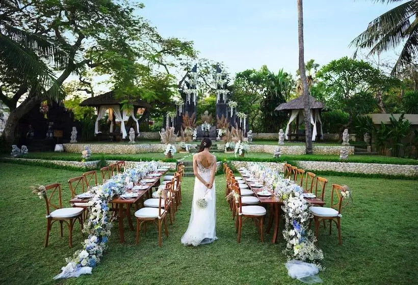 בית מלון כפרי Bali Mandira Beach Resort & Spa