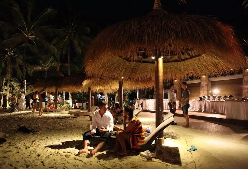 בית מלון כפרי Bali Mandira Beach Resort & Spa