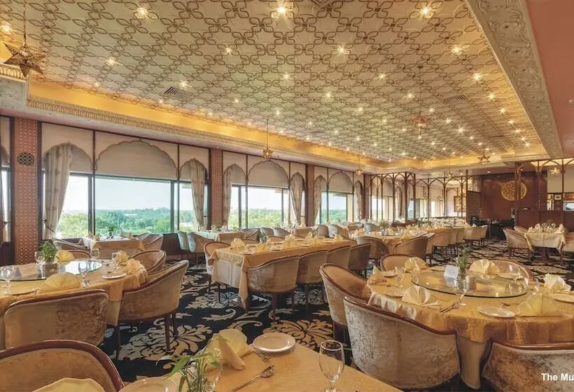 酒店 Clarks Shiraz