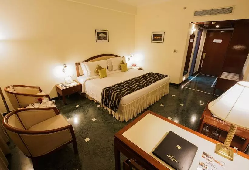 酒店 Clarks Shiraz