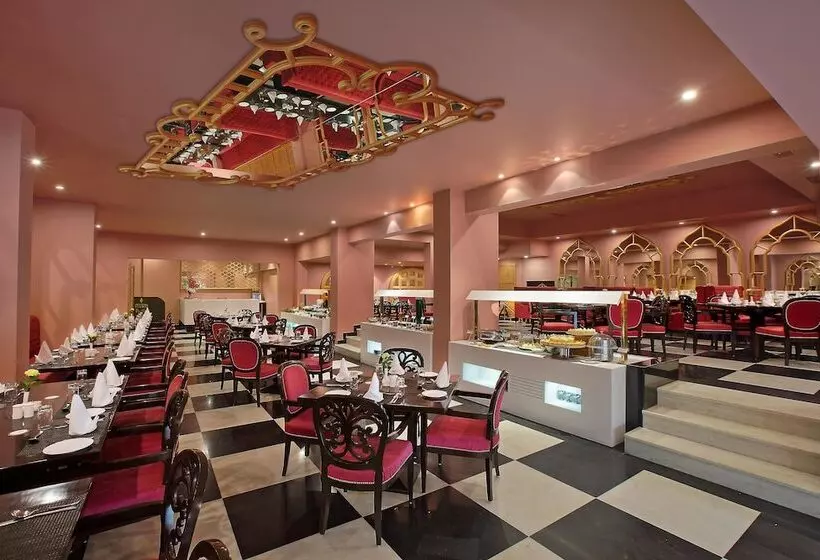 酒店 Clarks Shiraz