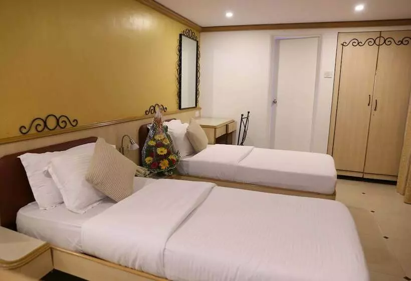 Hotelli Godwin   Colaba