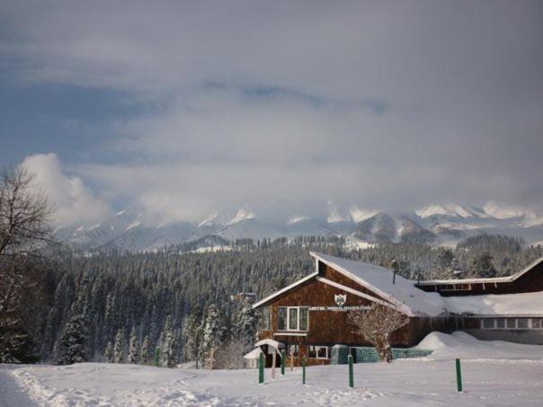 هتل Highlands Park