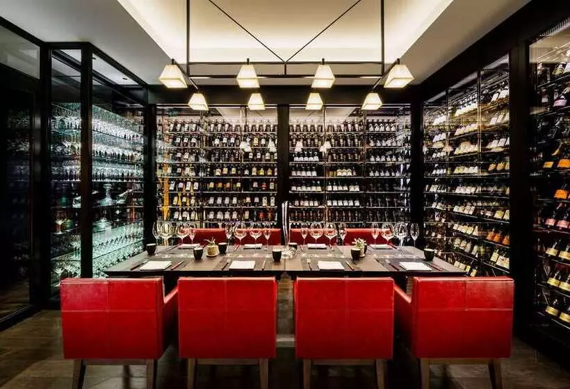 فندق Hilton Osaka