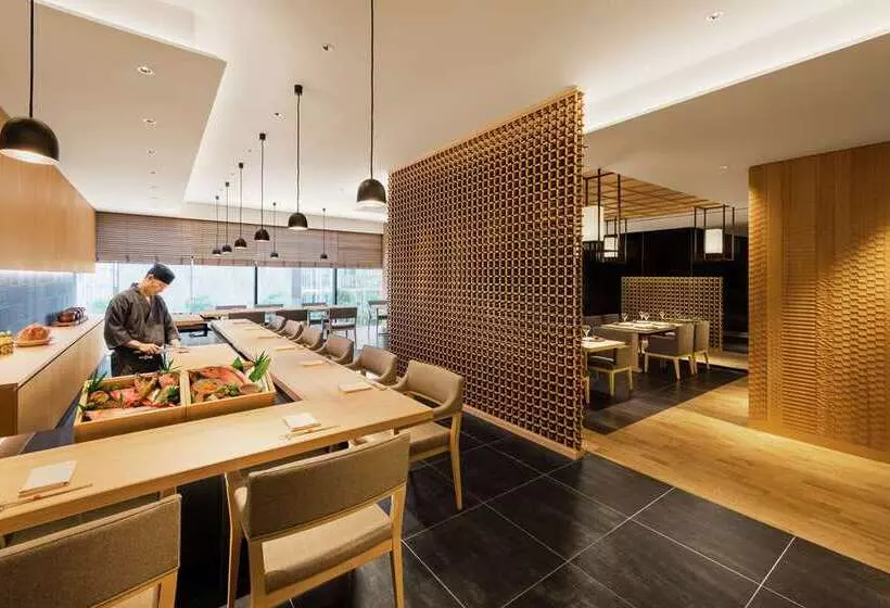 فندق Hilton Osaka