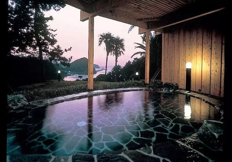 בית מלון כפרי Shimoda Tokyu