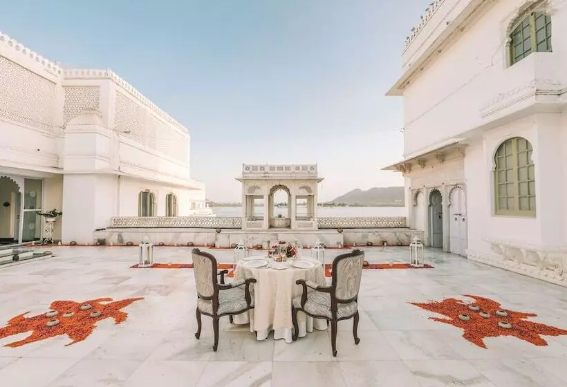 ホテル Taj Lake Palace Udaipur
