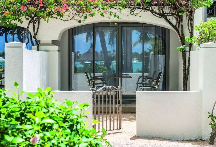 Mauricia Beachcomber Resort & Spa