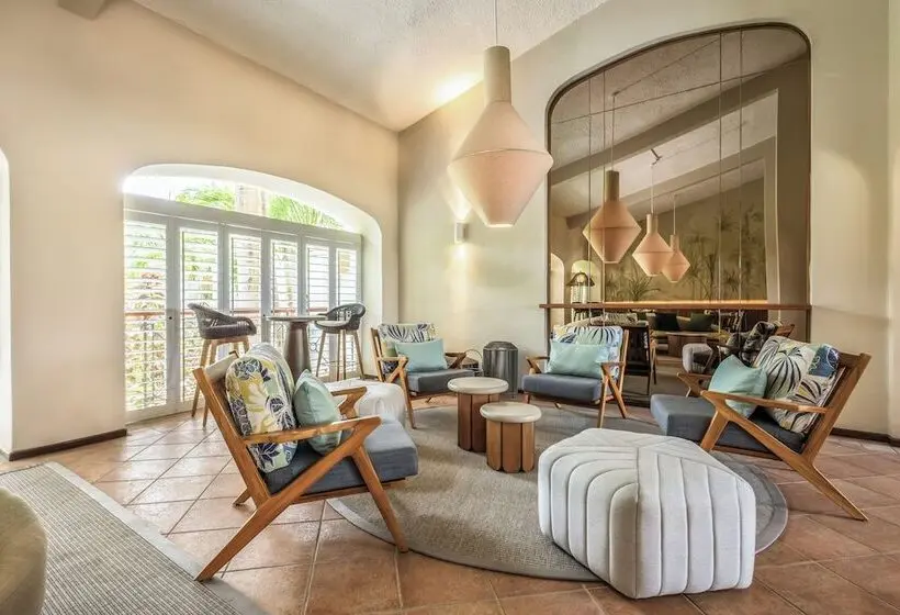 Mauricia Beachcomber Resort & Spa