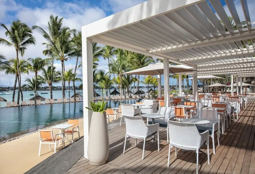 Mauricia Beachcomber Resort & Spa