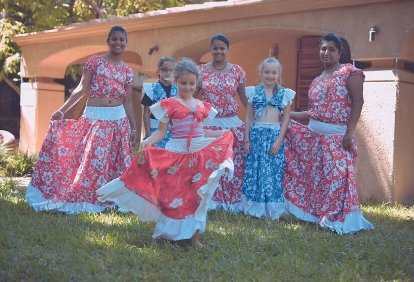 Mauricia Beachcomber Resort & Spa