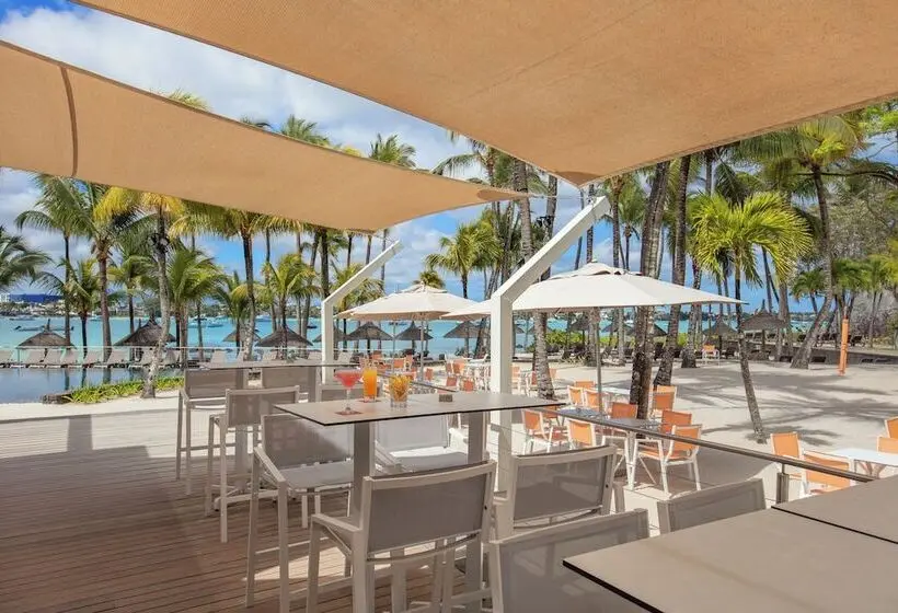 Mauricia Beachcomber Resort & Spa