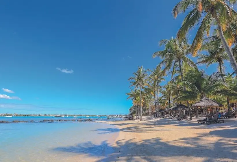 Mauricia Beachcomber Resort & Spa