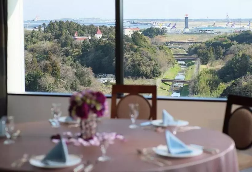 Отель Ana Crowne Plaza Narita, An Ihg