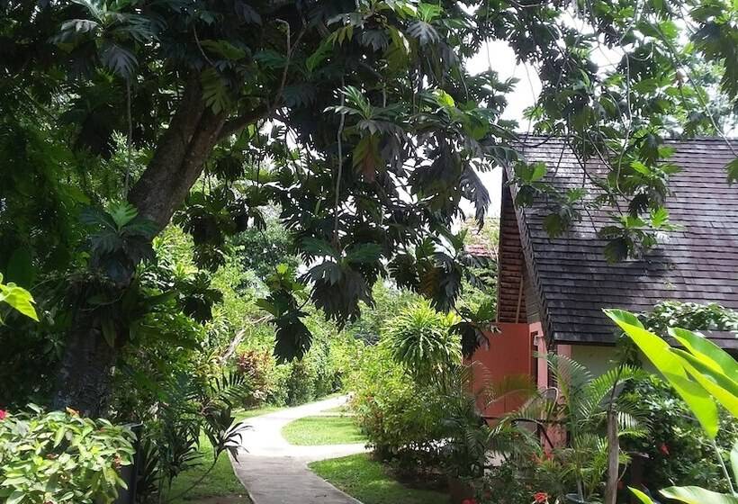 هتل Firefly Beach Cottages